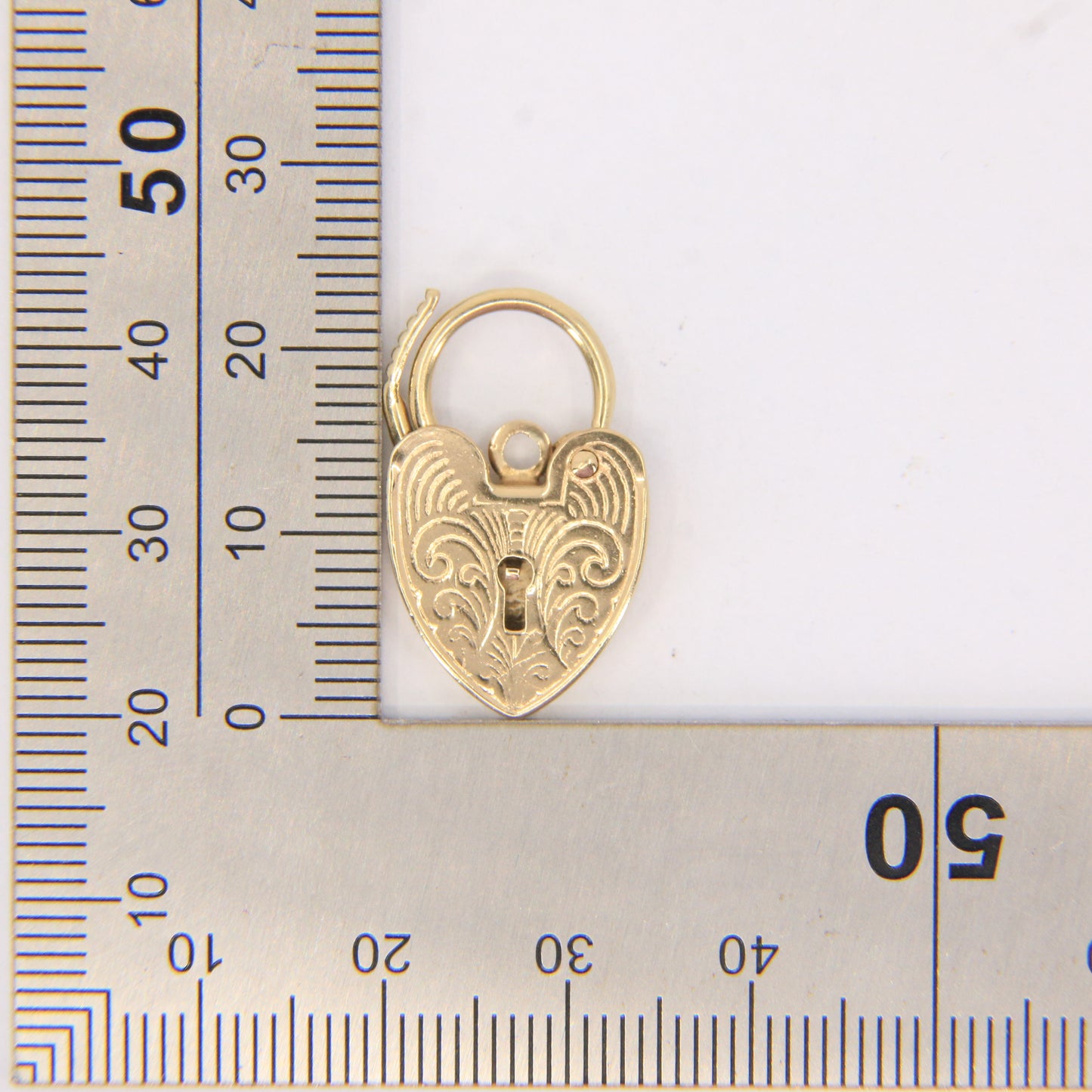 Vintage 9ct Yellow Gold Hallmarked Engraved Heart Padlock Charm Pendant Gift