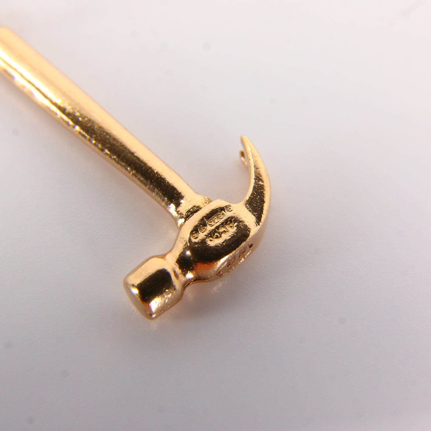 Vintage 9ct Gold Hammer Charm – Solid Gold Hallmarked Tool Pendant