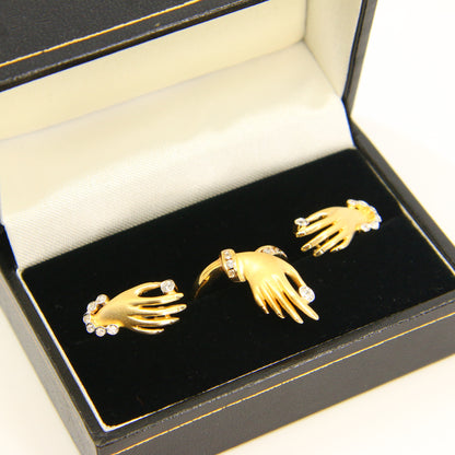 Vintage 18ct Gold Hand Jewellery Diamond Set 18 Carat Hands Hallmarked Boxed