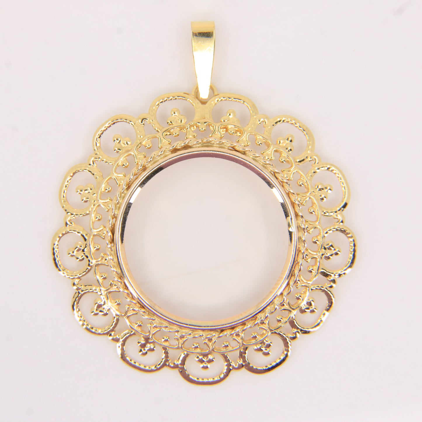 Vintage 9ct Hallmarked Yellow Gold Full Sovereign Pendant Holder Coin Mount