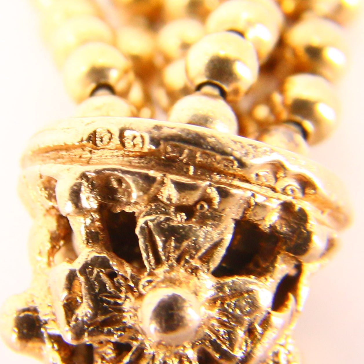 Vintage 9ct Gold Tassel Pendant – Articulated Hallmarked Yellow Gold Charm