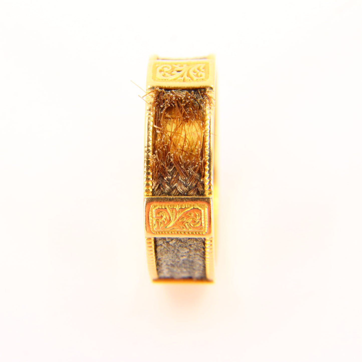 Antique 18ct Gold Mourning Ring – UK Size Q Hairwork & Engraved Hallmarked