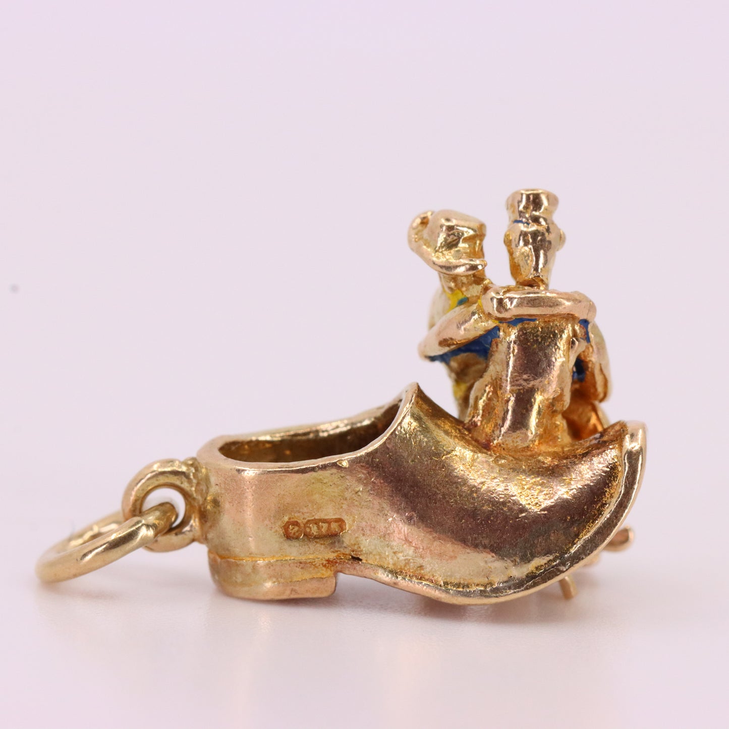 Vintage 9ct Hallmarked Gold Shoemaker Charm Couple Moving Kiss Pendant Love Gift
