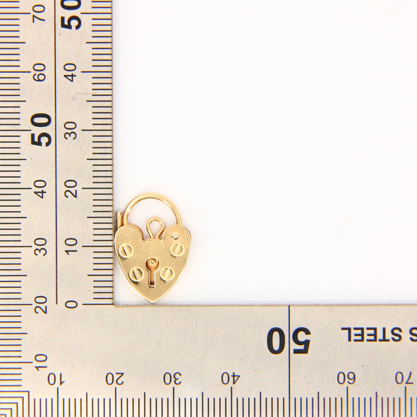 Vintage 9ct Gold Heart Lock Charm – Hallmarked Yellow Gold