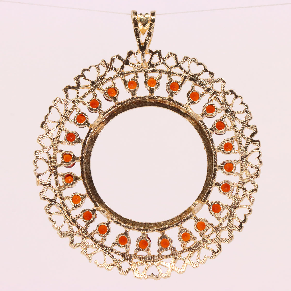 Vintage 9ct Yellow Gold Hallmarked Full Sovereign Coin Frame Display Pendant