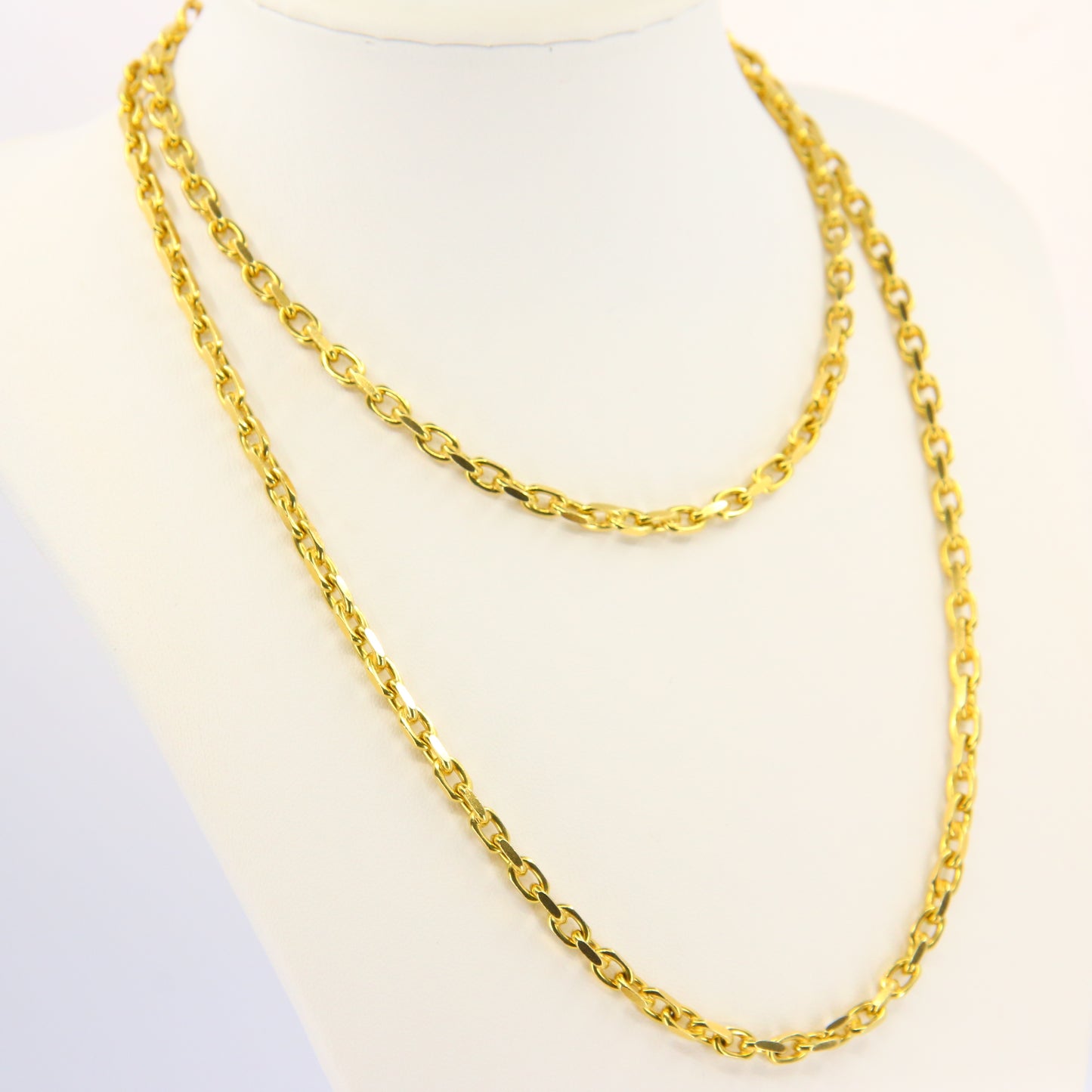 Vintage 18 Carat Italian 31.75 Inch Chain Necklace Cable Chain Yellow Gold