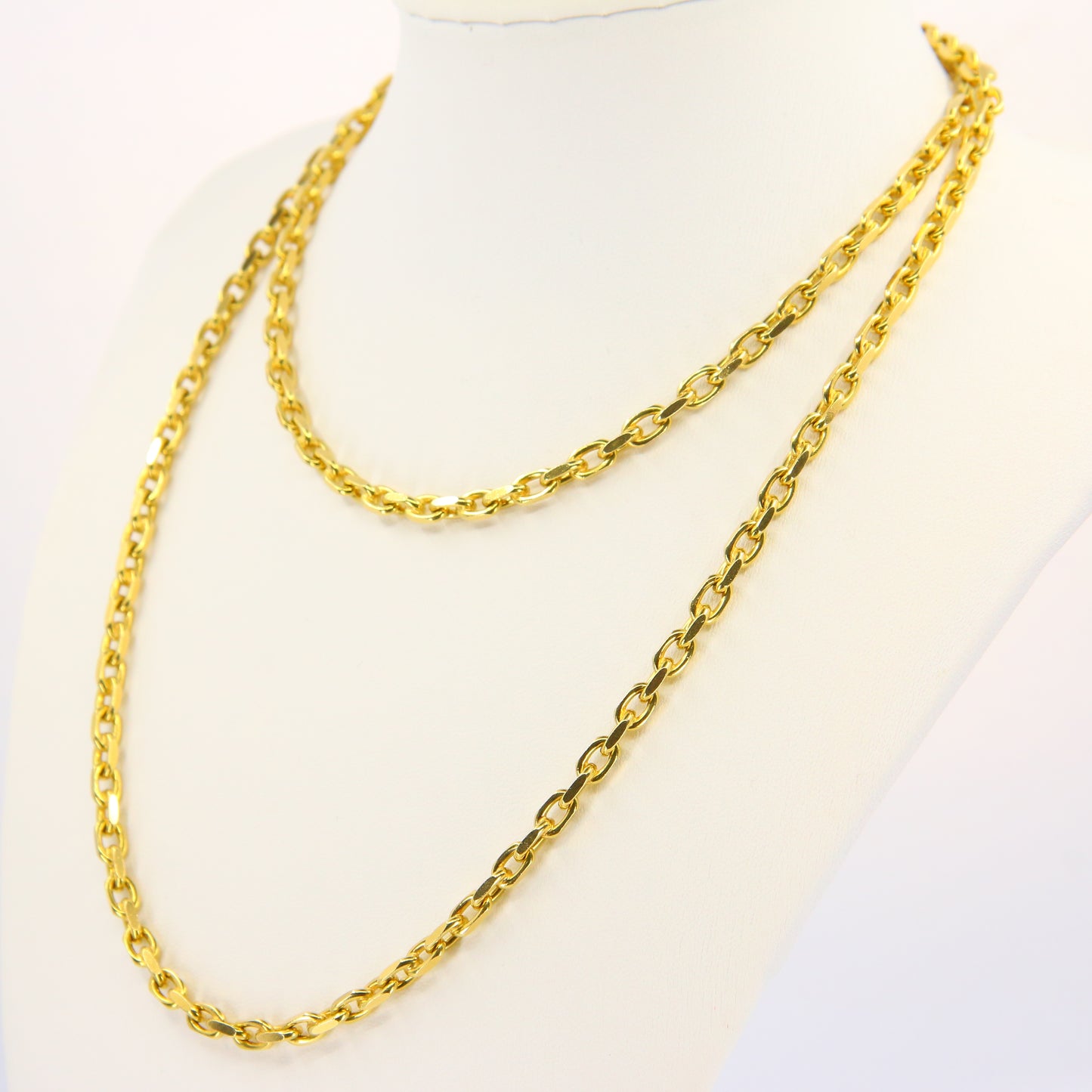 Vintage 18 Carat Italian 31.75 Inch Chain Necklace Cable Chain Yellow Gold