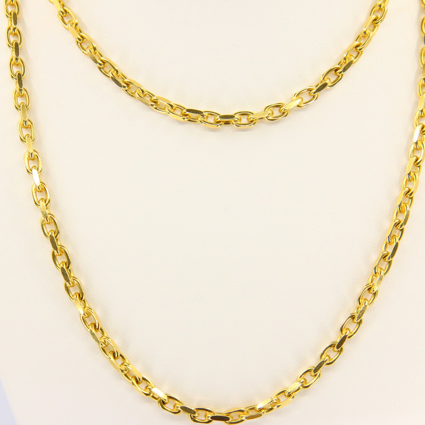 Vintage 18 Carat Italian 31.75 Inch Chain Necklace Cable Chain Yellow Gold