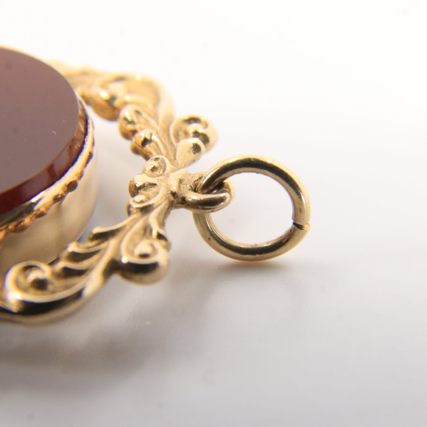 Antique 9ct Hallmarked Yellow Gold Carnelian Bloodstone Spinner Pendant Charm Fob