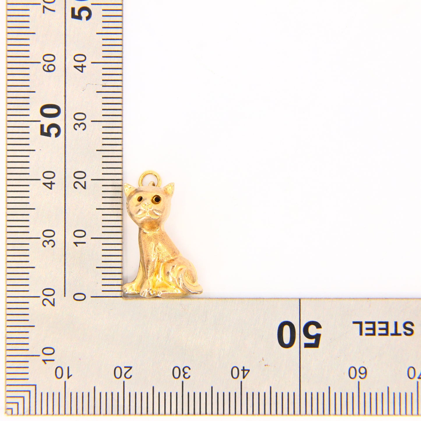 Vintage 9ct Cat Charm Detailed Yellow Gold Pendant Hallmarked Sitting Animal Charm