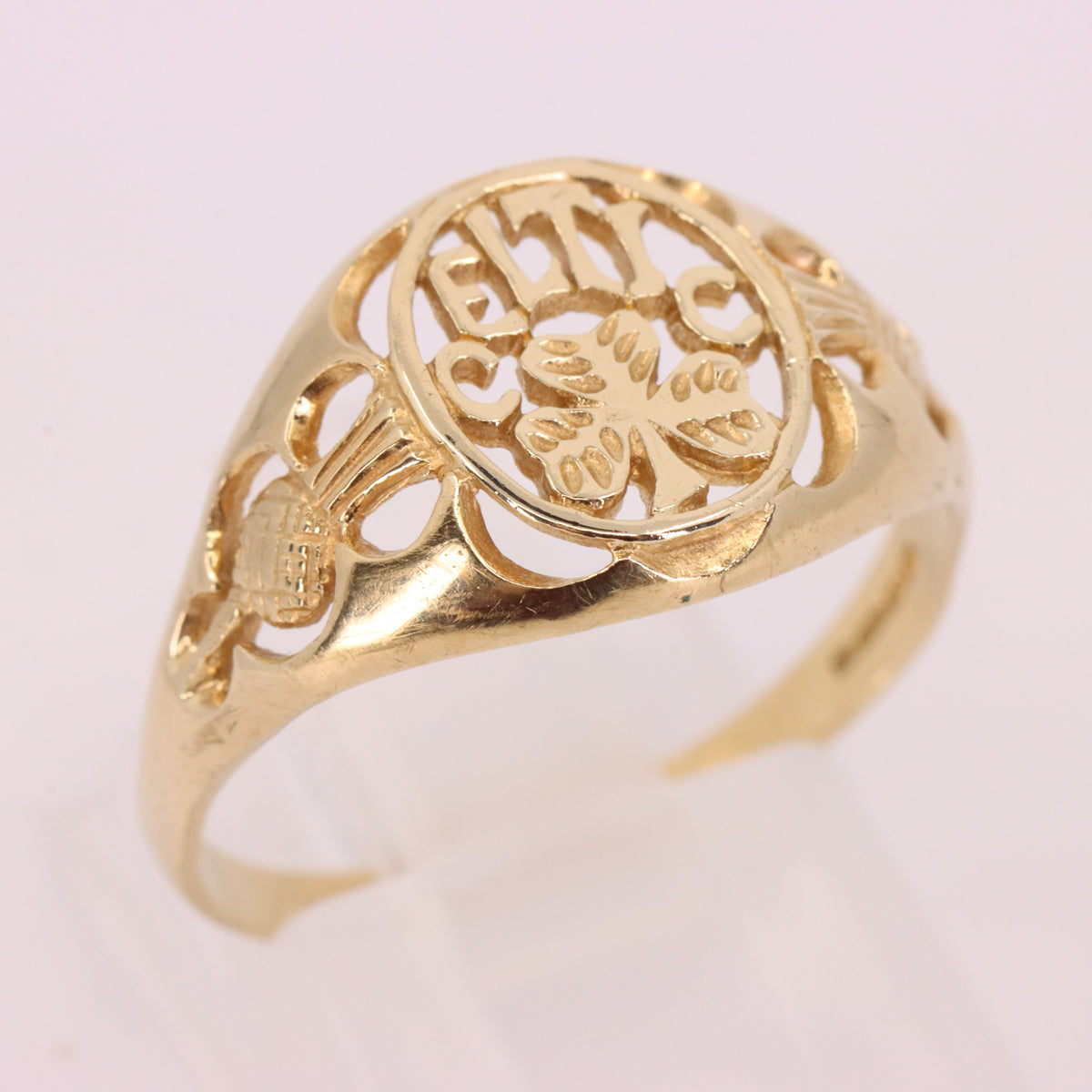 Vintage 9ct Hallmarked Yellow Gold Celtic FC Football Ring UK Q1/2 Boxed Gift