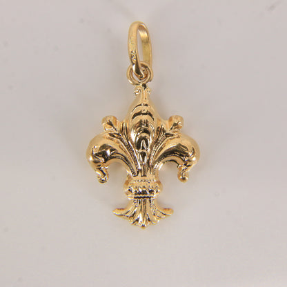 Vintage 18k Yellow Gold Fleur De Lis Charm Pendant French Royal Flower Heraldic
