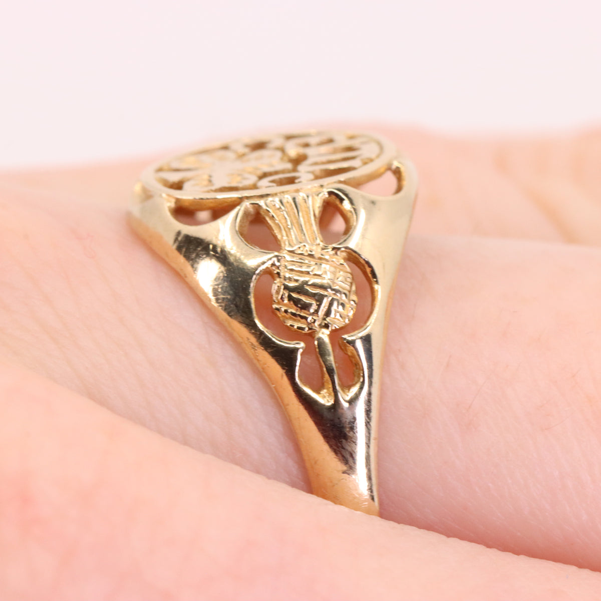 Vintage 9ct Hallmarked Yellow Gold Celtic FC Football Ring UK Q1/2 Boxed Gift