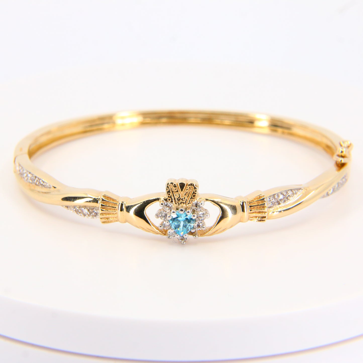 Vintage 9ct Gold Irish Claddagh Gem Set Bangel  Bracelet Hallmarked Yellow Gold Boxed