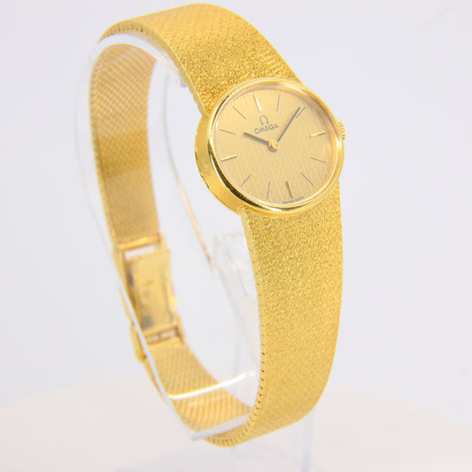 Vintage 18ct Gold Omega Ladies Wristwatch Manual Wind Yellow Gold Boxed Serviced