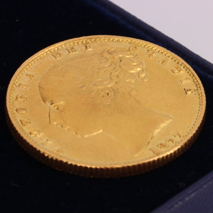 Antique 22ct Queen Victoria Young Head Shield Back Sovereign Coin Boxed