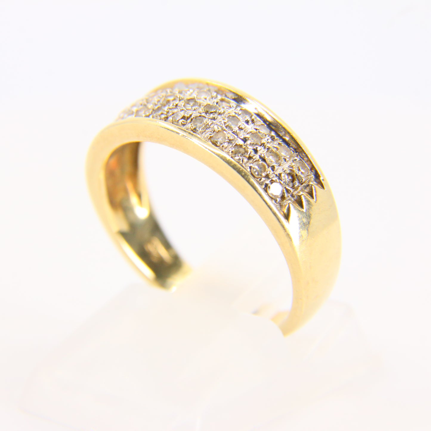 Vintage 9ct Yellow Gold 0.25 Carat Diamond Set Ring UK Size M (Sizeable)