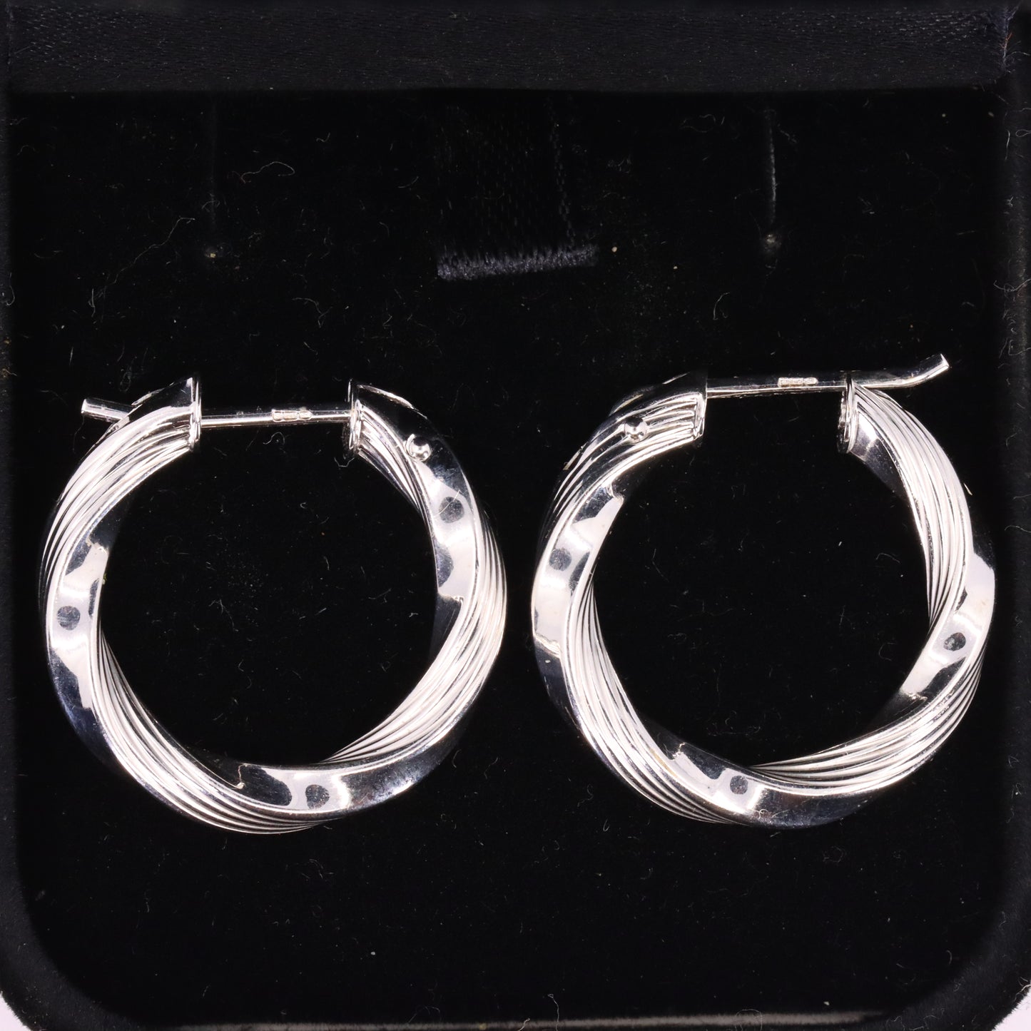 Vintage 9ct Hallmarked White Gold Twist Hoop Earrings Textured Boxed Gift