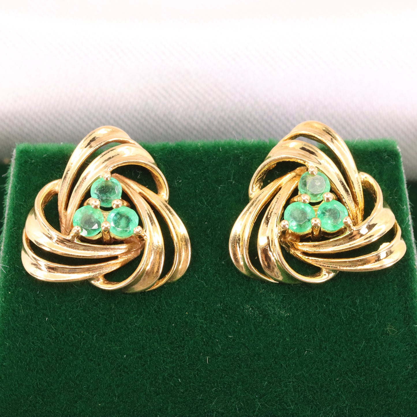 Vintage 9ct Hallmarked Yellow Gold Emerald Knot Stud Earrings Boxed Gift