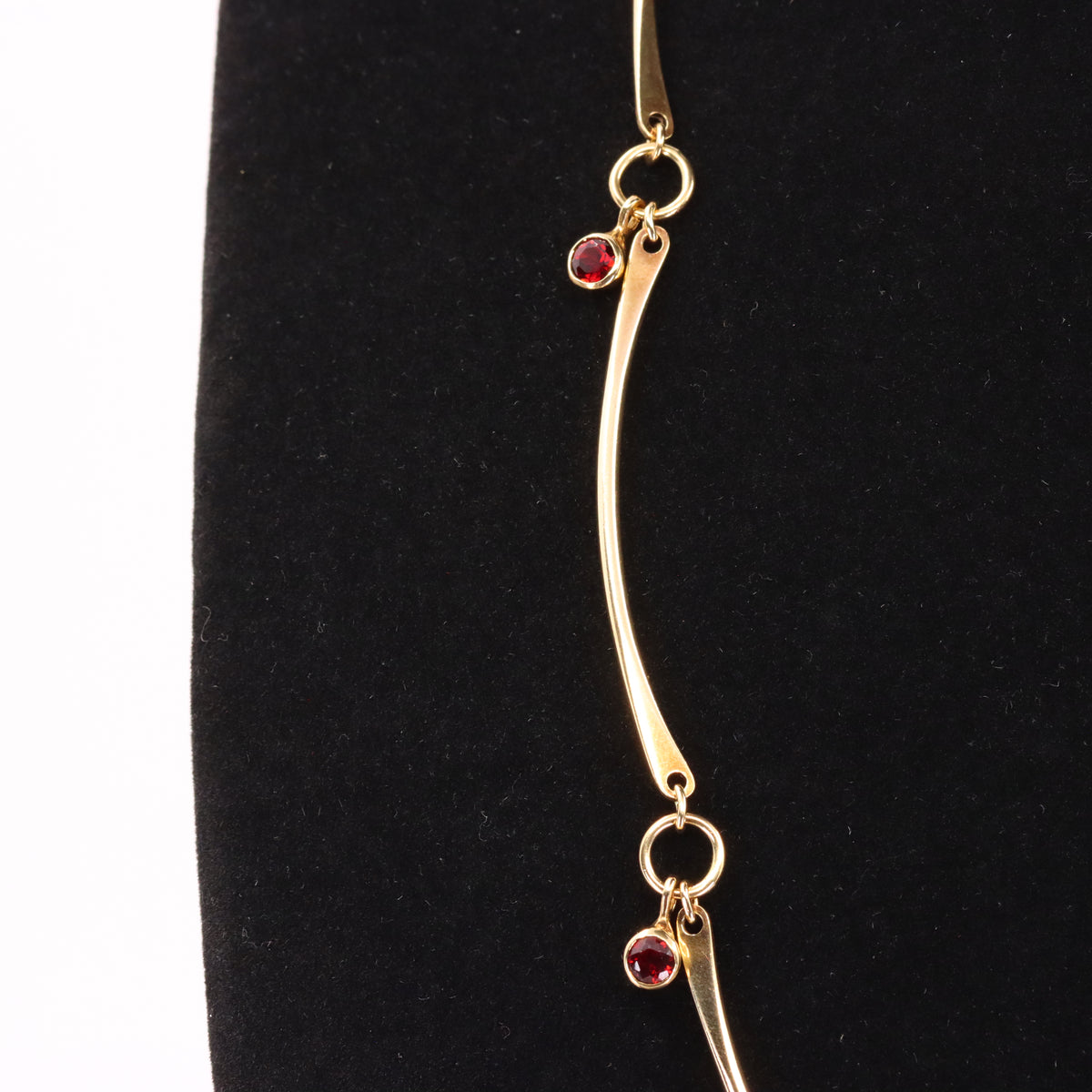 Vintage 9ct Hallmarked Gold 18 inch Collette Waudby Garnet Drop Designer Necklace Boxed