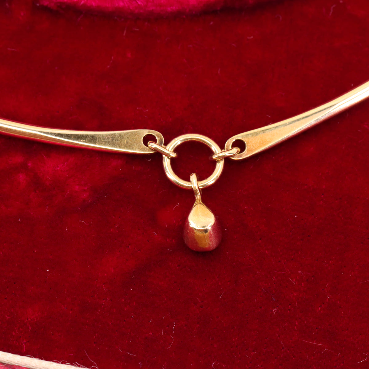Vintage 9ct Hallmarked Gold 18 inch Collette Waudby Garnet Drop Designer Necklace Boxed