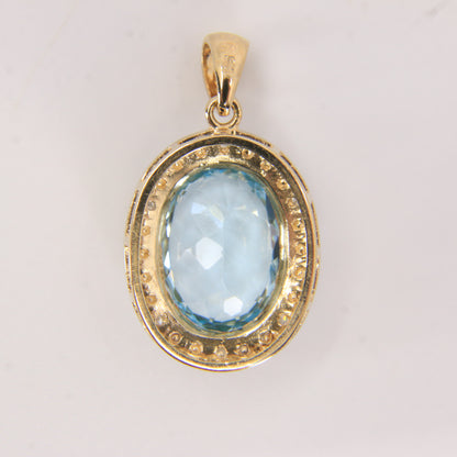 Vintage 9ct Hallmarked Gold Aquamarine & Diamond Set Oval Pendant
