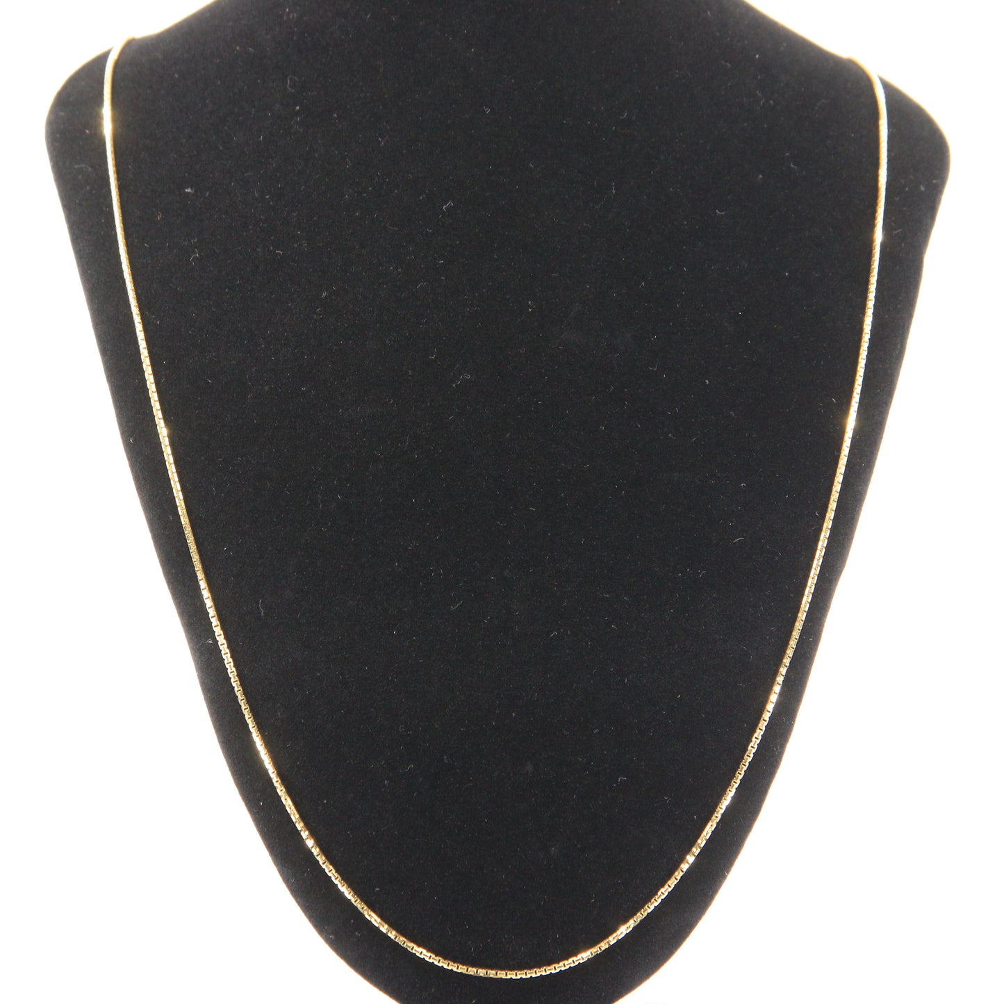 Vintage 18k Yellow Gold Unoaerre Box Chain Necklace 27 Inch 1.3mm Boxed Gift