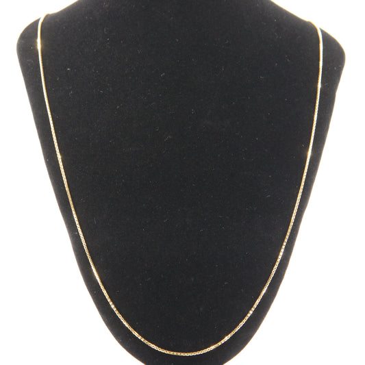 Vintage 18k Yellow Gold Unoaerre Box Chain Necklace 27 Inch 1.3mm Boxed Gift