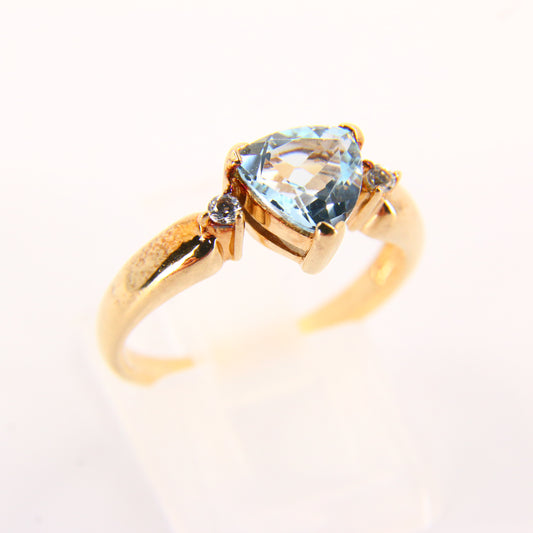 Vintage 9ct Aquamarine Blue Gem Set Gold Ring Hallmarked Yellow Gold Boxed UK Size N