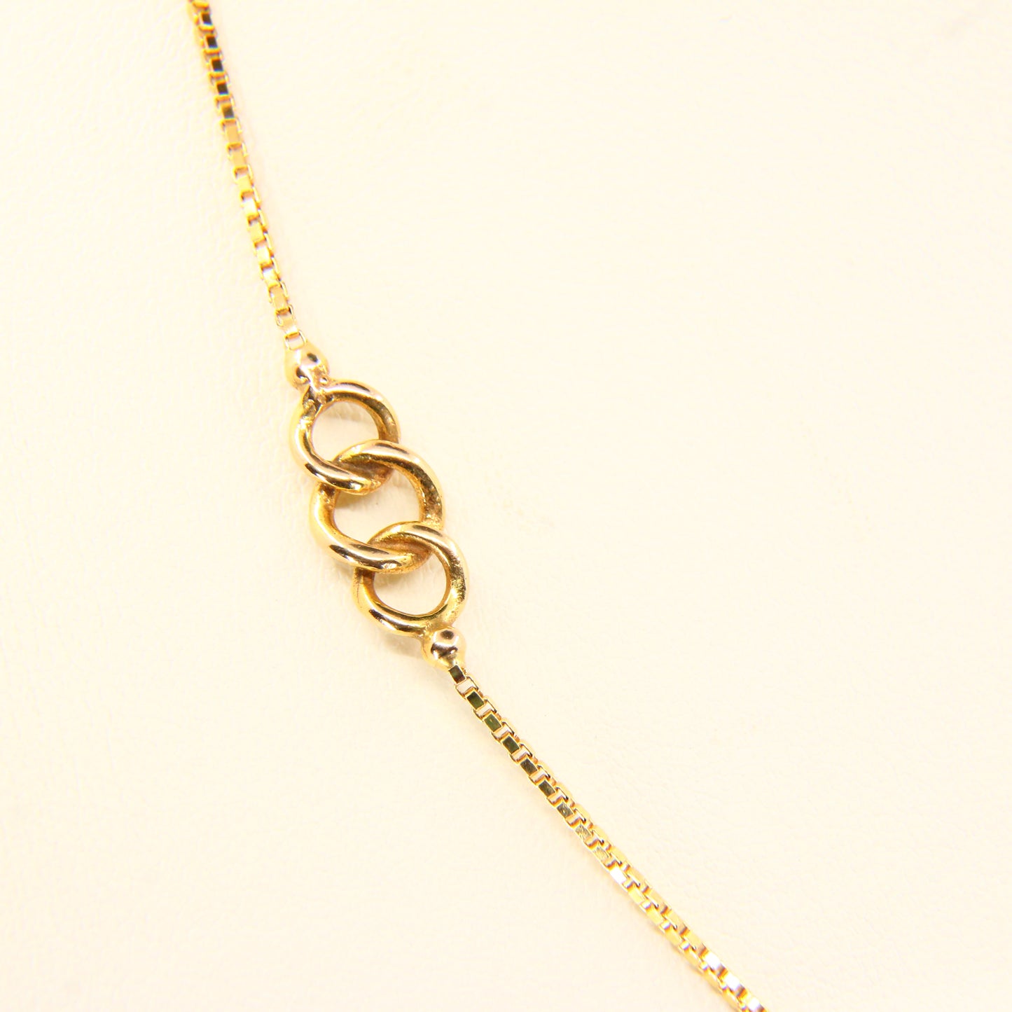 Vintage 9ct 16.5" Hoop Link Box Chain Necklace Hallmarked Yellow Gold Boxed