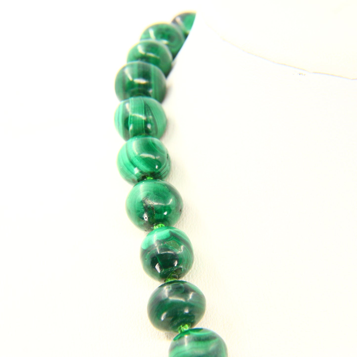 Vintage 22" Graduated Green Malachite Beaded Necklace Italian 18ct Yellow Gold Large Clasp