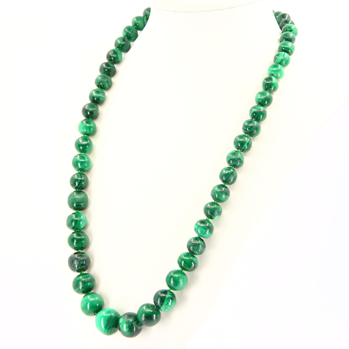 Vintage 22" Graduated Green Malachite Beaded Necklace Italian 18ct Yellow Gold Large Clasp