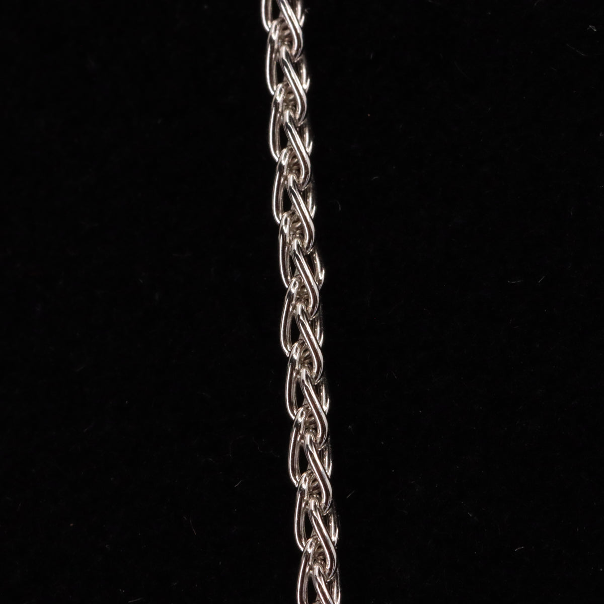 Vintage 18ct Hallmarked White Gold 18 inch Jean Marc Garel Diamond Flip Flop Pendant Necklace