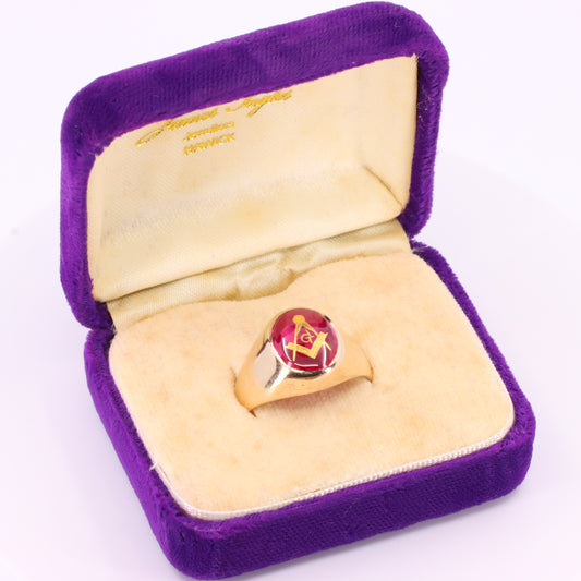 Vintage 9ct Hallmarked Gold Masonic Ruby Ring Square & Compass Mason Ring Boxed