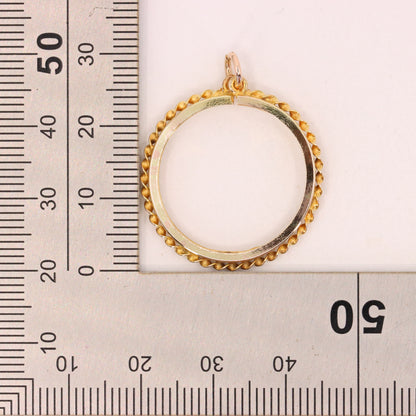 Vintage 9ct Yellow Gold Hallmarked Full Sovereign Coin Frame Display Pendant