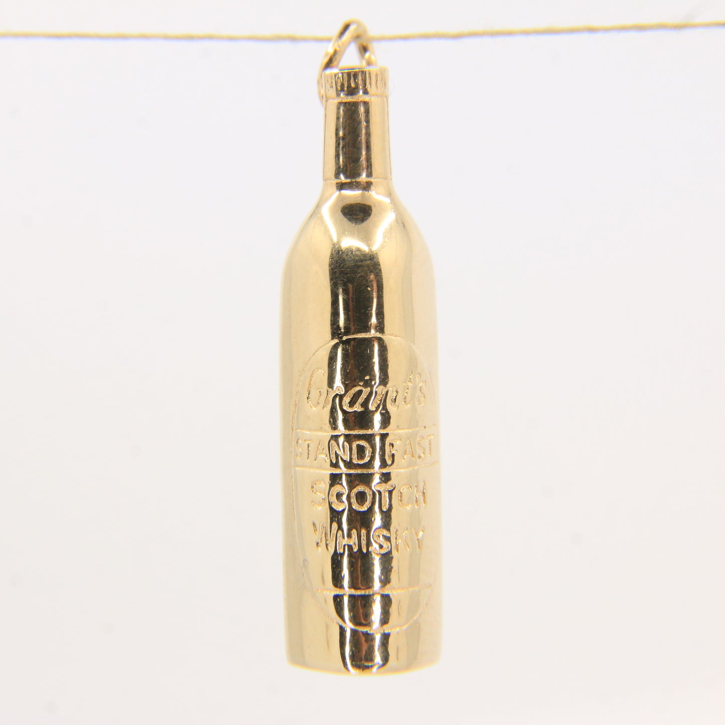 Vintage 9ct Hallmarked Gold Grants Stand Fast Scotch Whisky Bottle Charm Pendant