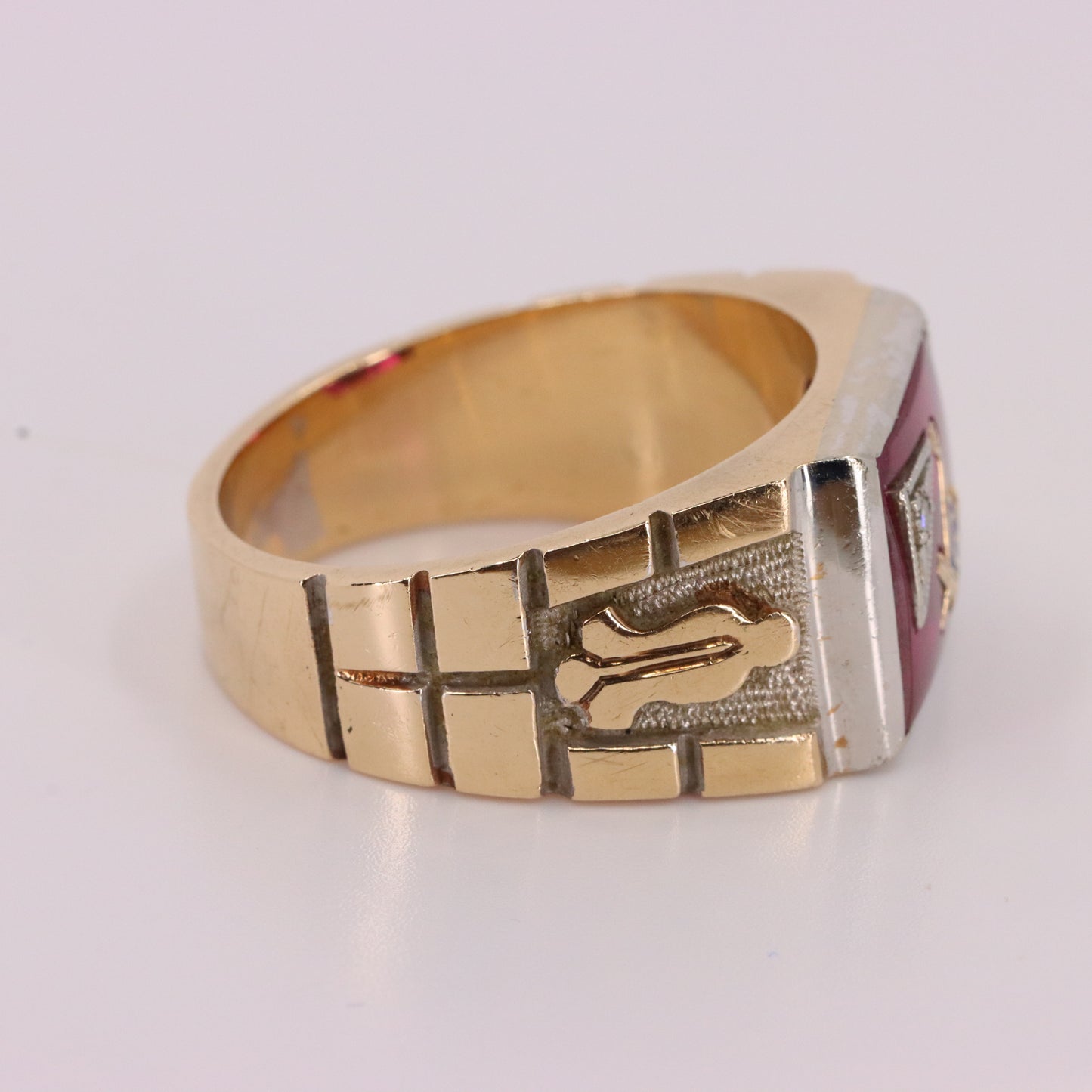 Vintage 10K/14K Gold Masonic Ring Diamond Ruby Freemason Signet Ring UK SIZE V