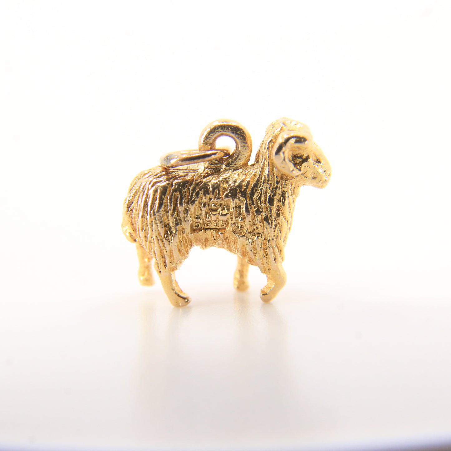 Vintage 9ct Hallmarked Yellow Gold Ram Charm Aries Zodiac Sheep Farm Animal Pendant Gift