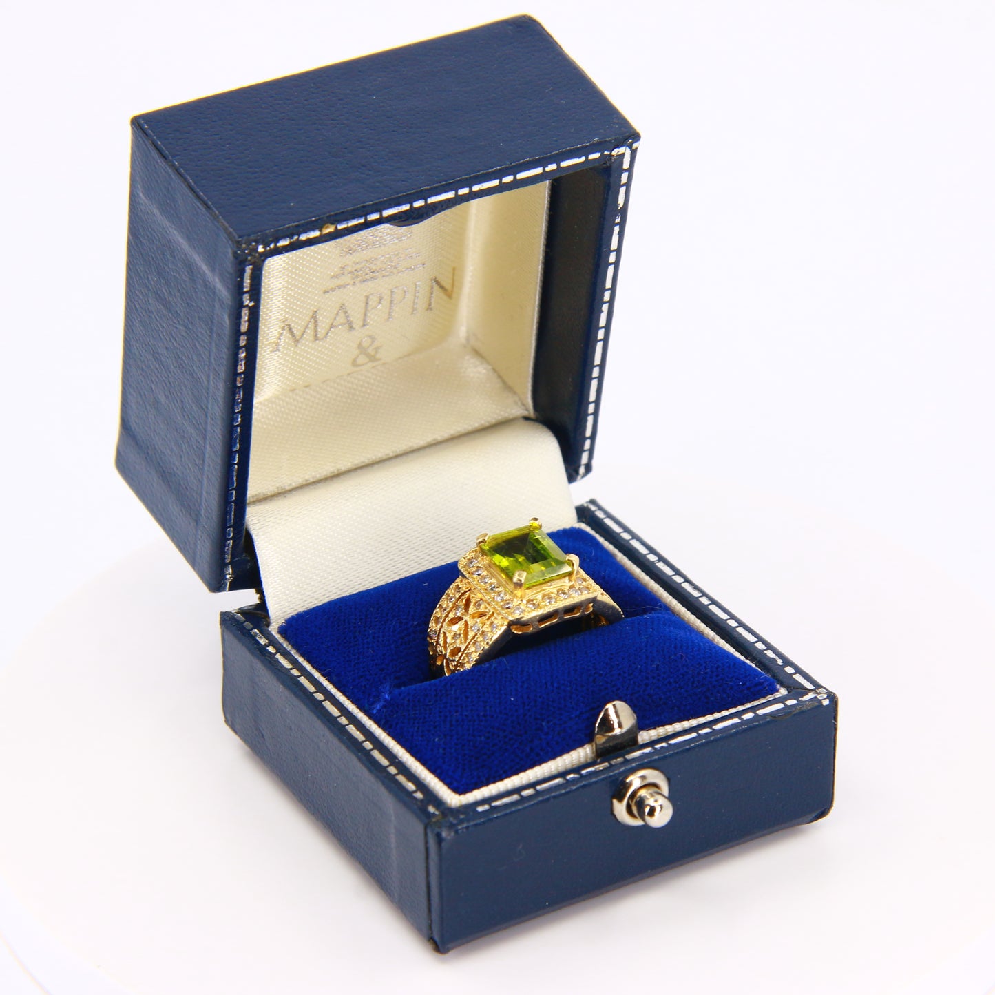 Vintaged 14 Carat Gold Dress Ring Peridot & Diamond Ring Boxed