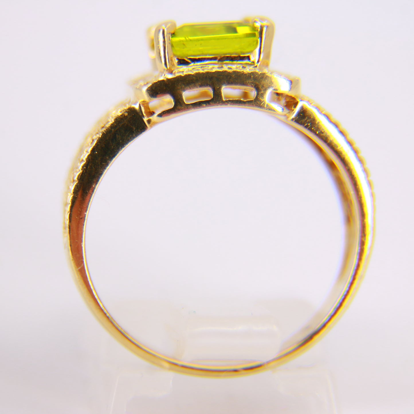 Vintaged 14 Carat Gold Dress Ring Peridot & Diamond Ring Boxed