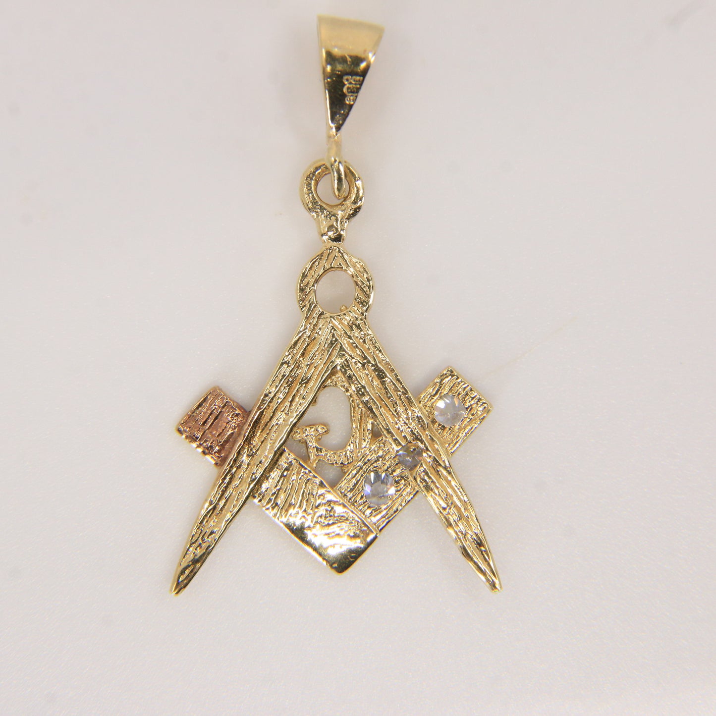 Vintage 9ct Gold Hallmarked Masonic Pendant Compass Square G Emblem CZ Stones