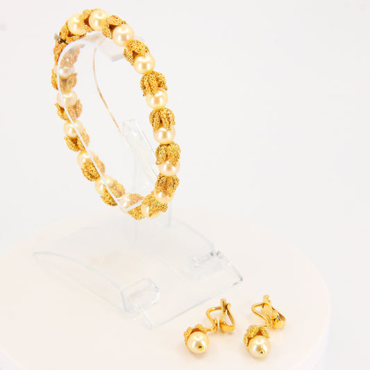 Vintage 18 Carat Gold Pearl Jewellery Set Bracelet & Earrings