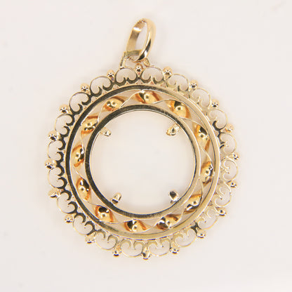 Vintage 9ct Hallmarked Gold Ornate Full Sovereign Display Pendant