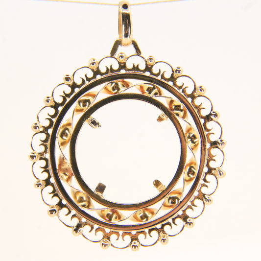 Vintage 9ct Hallmarked Gold Ornate Full Sovereign Display Pendant