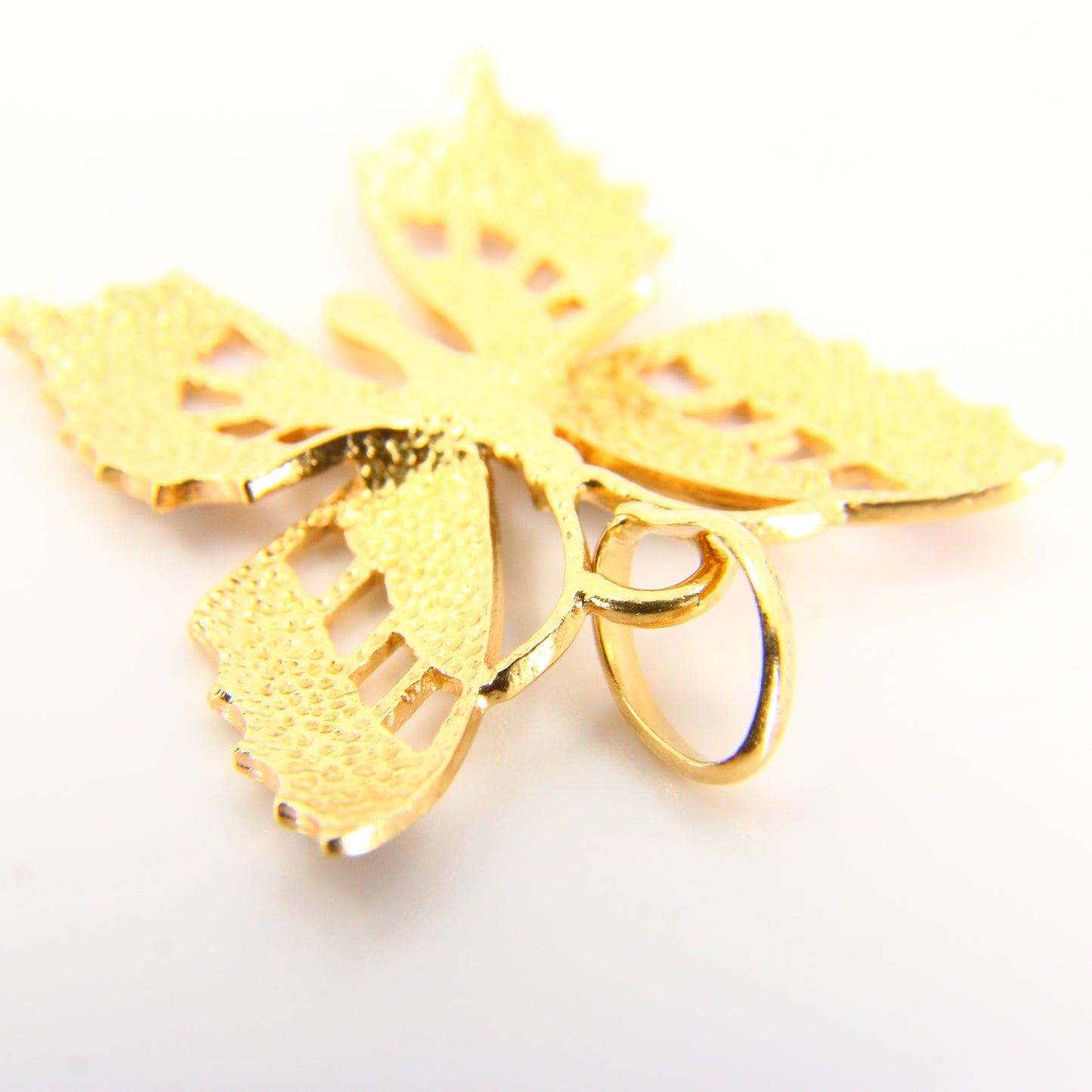 Vintage 18K Butterfly Pendant 18ct Yellow Gold Enamel Detailed Colourful Charm