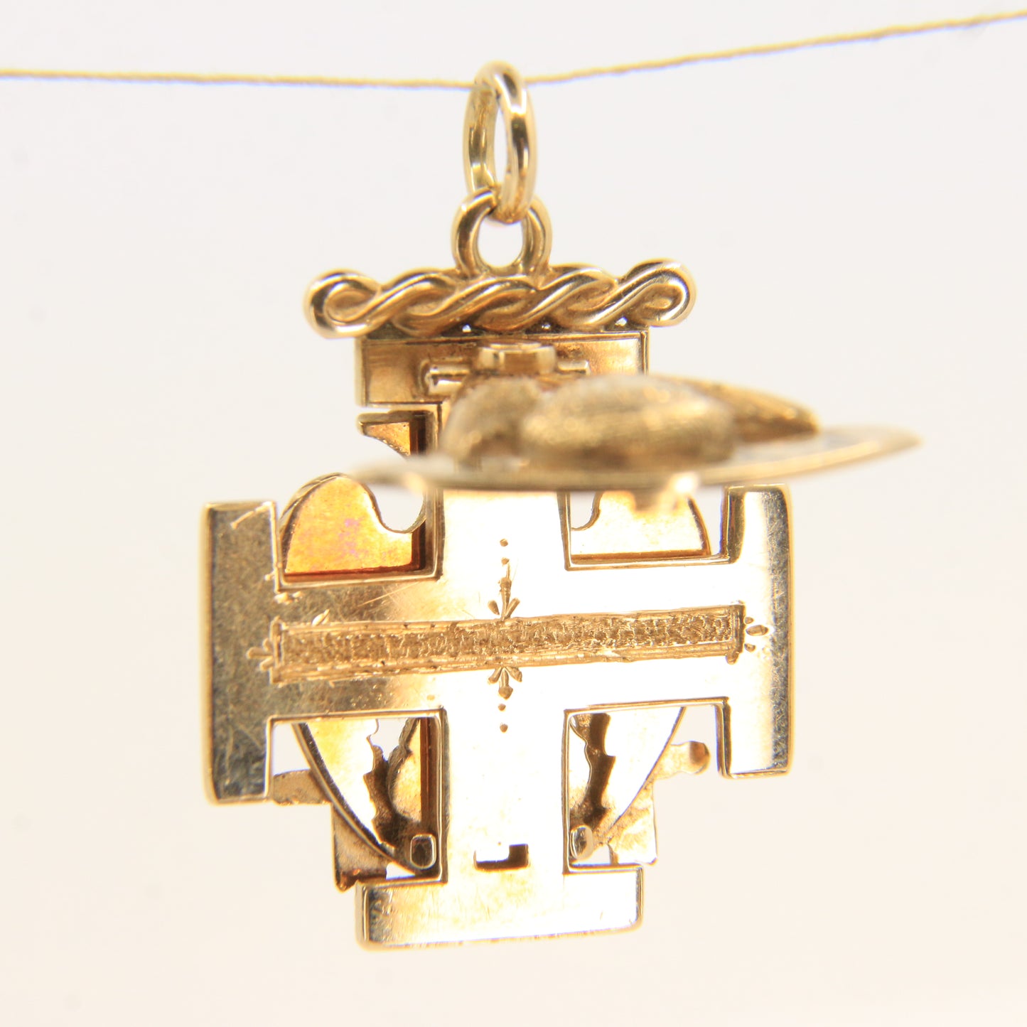 Vintage 14k Solid Gold Masonic 32nd Degree Pendant with Enamel