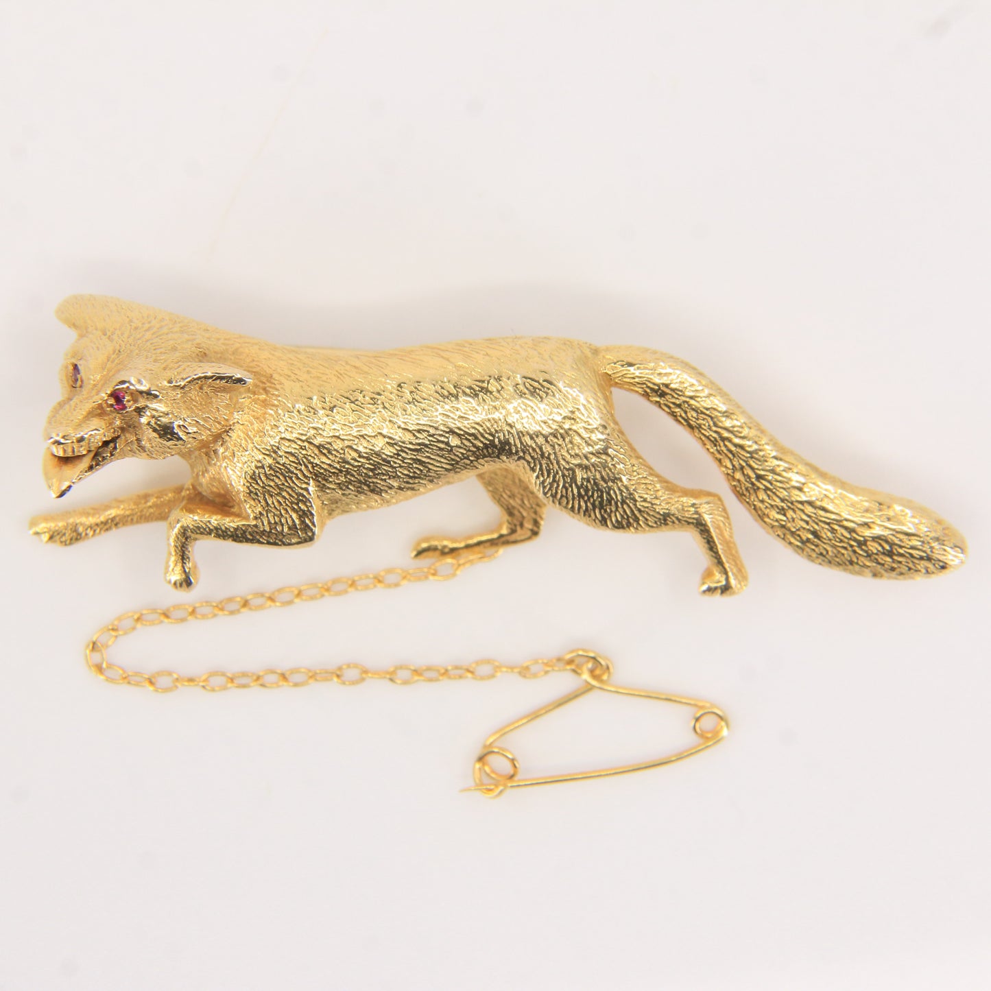 Vintage 9ct Hallmarked Gold Ruby Eyed Fox Brooch Wildlife Animal 1969 Boxed Gift