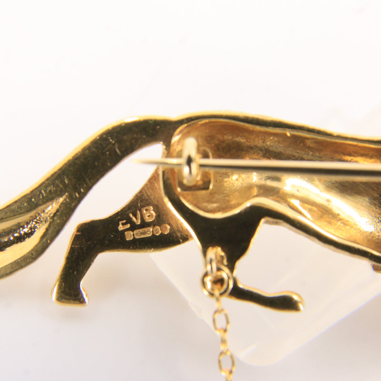 Vintage 9ct Hallmarked Gold Ruby Eyed Fox Brooch Wildlife Animal 1969 Boxed Gift