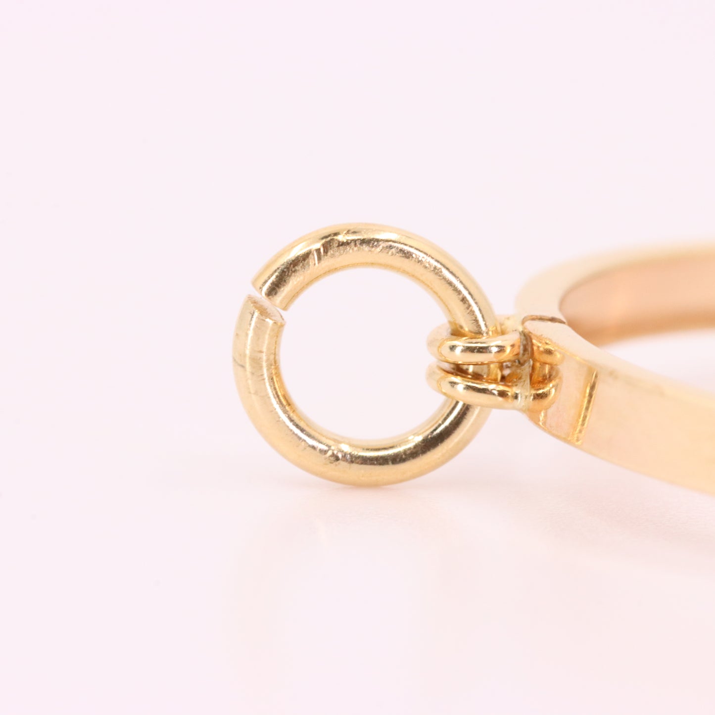 Vintage 9ct Hallmarked Gold Full Sovereign Coin Ring Pendant Mount Holder Frame