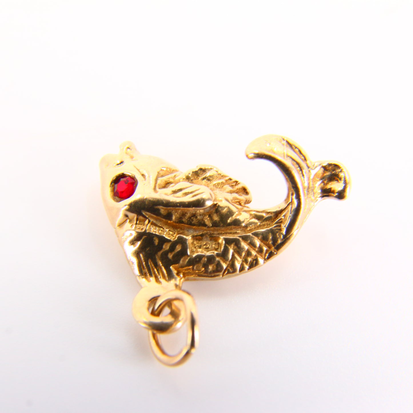 Vintage 9ct Red Eyed Leaping Fish Pendant Hallmarked 9 Carat Yellow Gold Charm